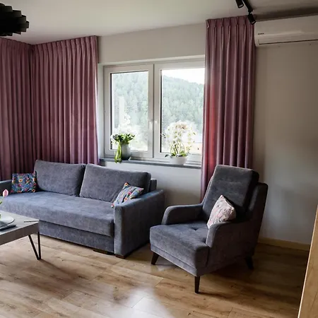 Trio Apartment