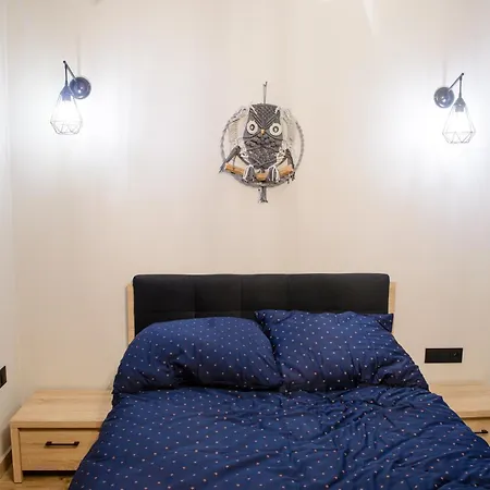 Trio Apartment *